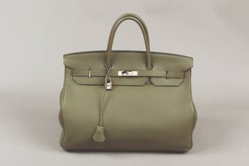Sac Birkin, pièce Martin Margiela… de nombreux articles Hermès mis aux enchères