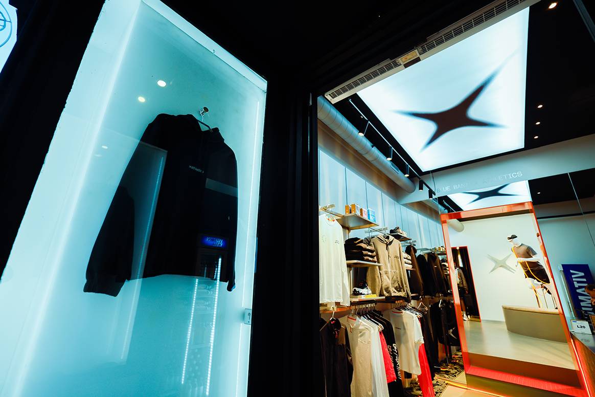 Tienda de Blue Banana Athletics en el número 47 de la calle de Fuencarral de Madrid.