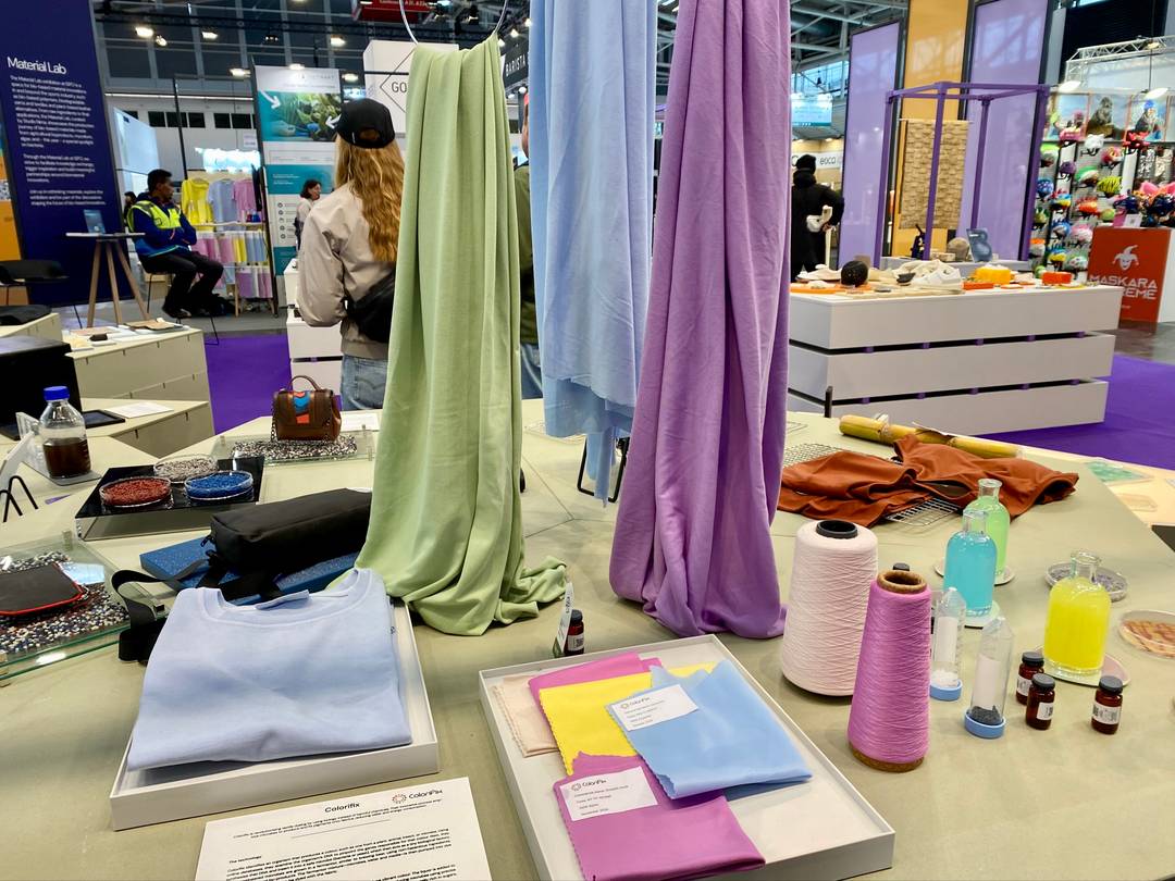 Colorifix: aquí las bacterias reproducen colores siguiendo el modelo de la naturaleza.