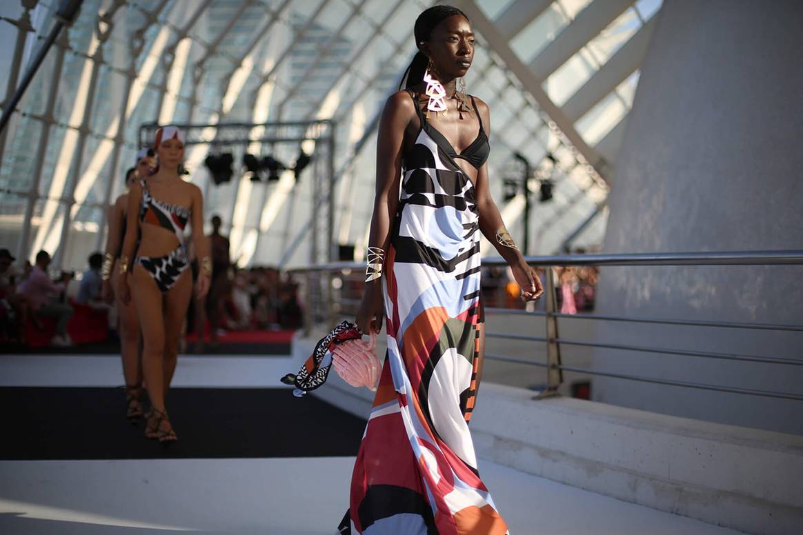 Interior del Hemisfèric de la Ciudad de las Artes y las Ciencias de Valencia durante la edición de 2022 del Clec Fashion Festival.