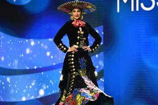 De traje de charro a vestido de reina de belleza