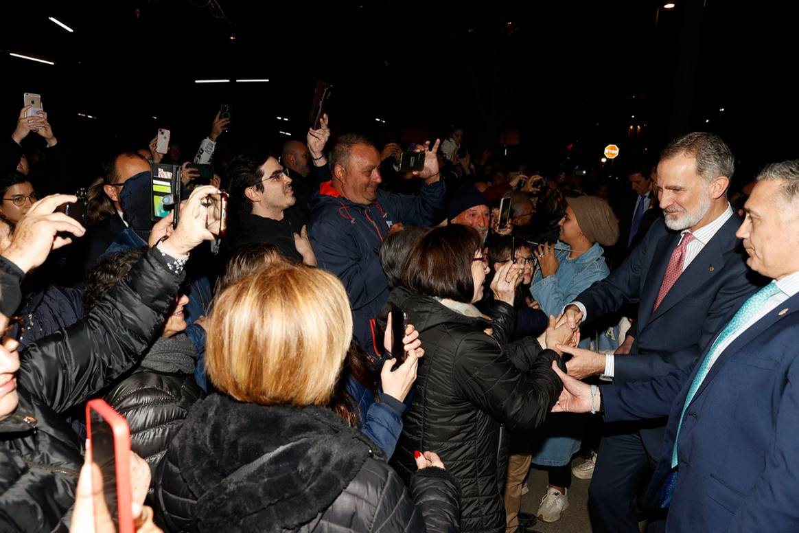 Su Majestad el Rey de España a la salida del acto de inauguración de las nuevas oficinas del Grupo Puig.