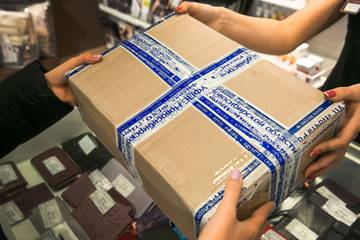 Число пунктов выдачи в магазинах «Обуви России» превысило 1200