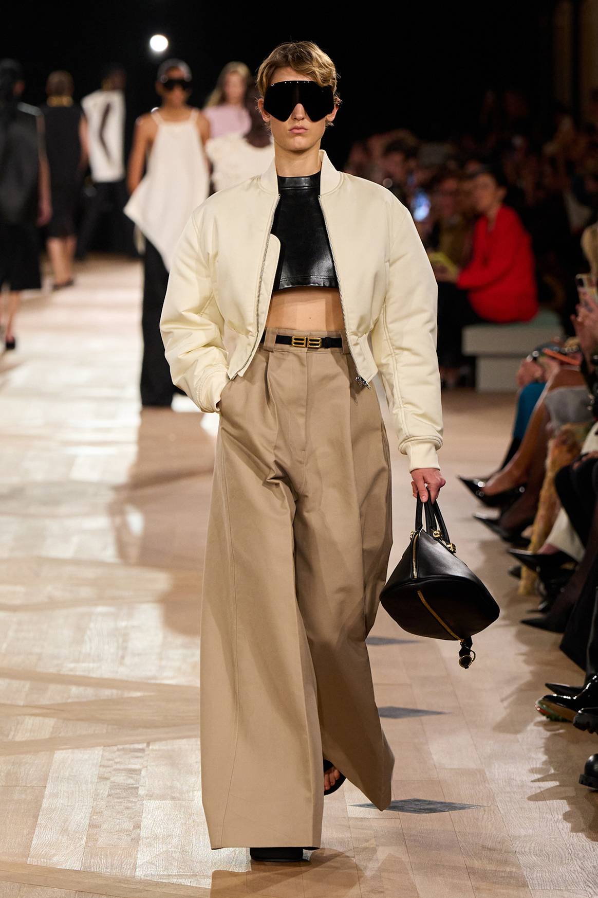 Balenciaga, desfile de presentación de la colección de mujer “The Heartbeat”, para la temporada Primavera/Verano 2026.