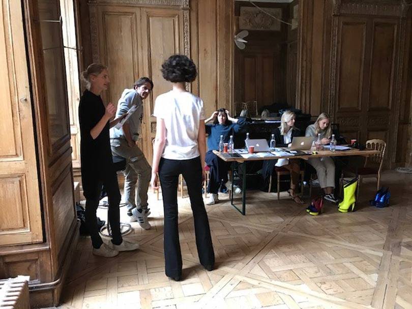 Paris haute couture extended by extra day
