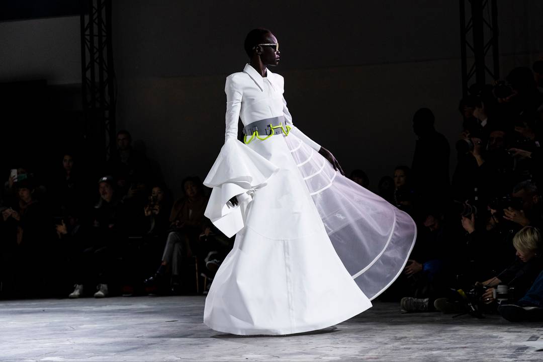 Alek Wek alla sfilata AW20 di Off-White.