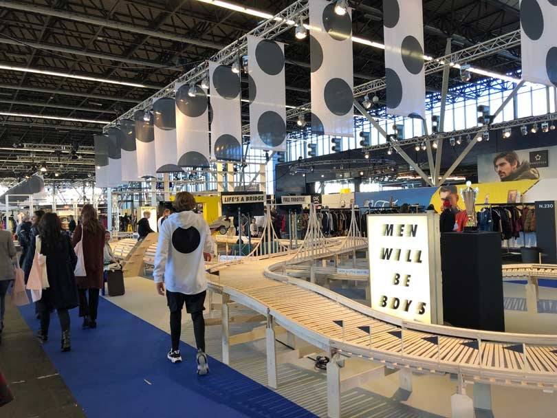 Kleur stoot donkere tinten van de troon tijdens wintereditie Modefabriek
