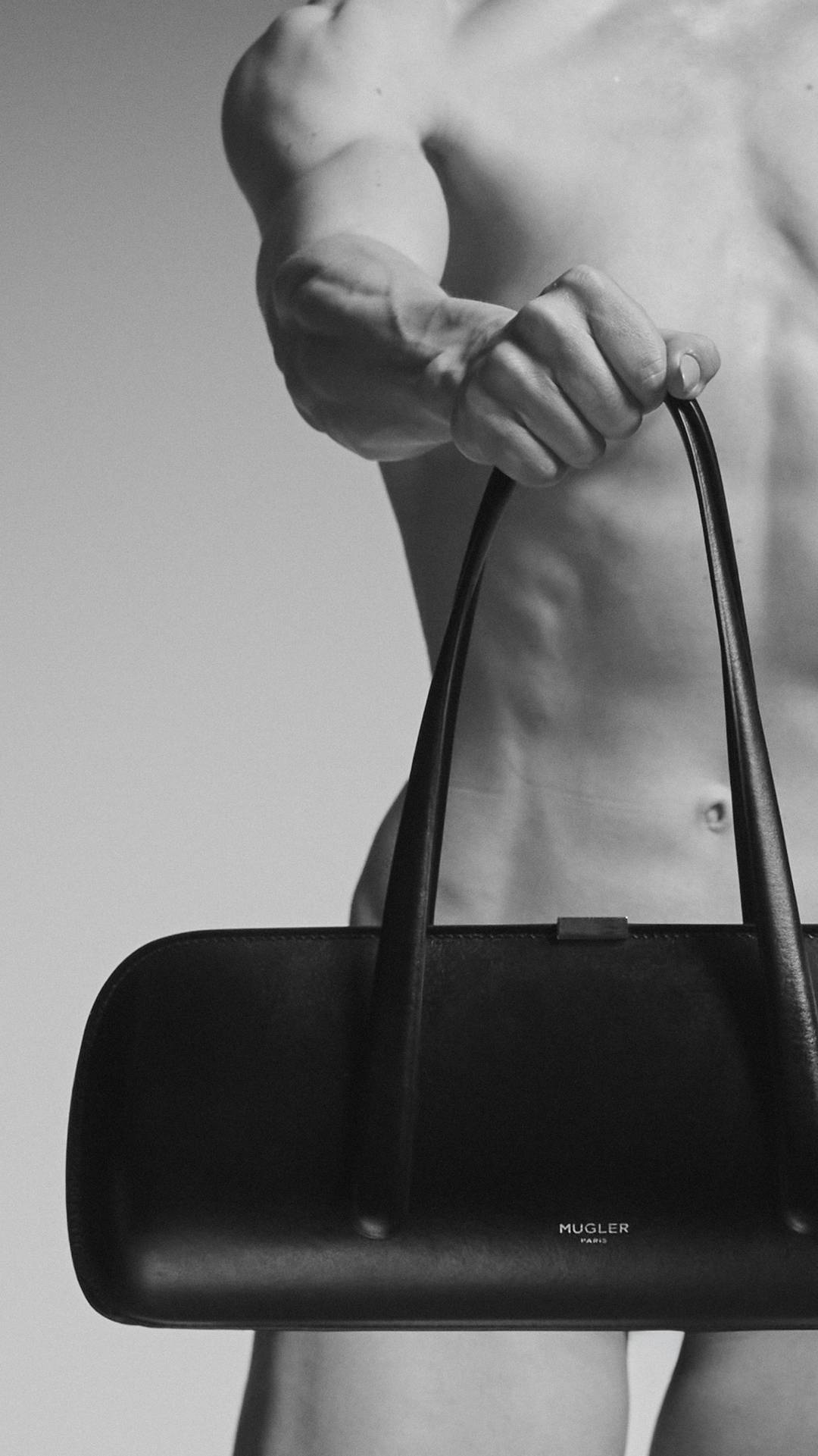 Mugler introduces its first handbag campaign under the creative direction of Miguel Castro Freitas