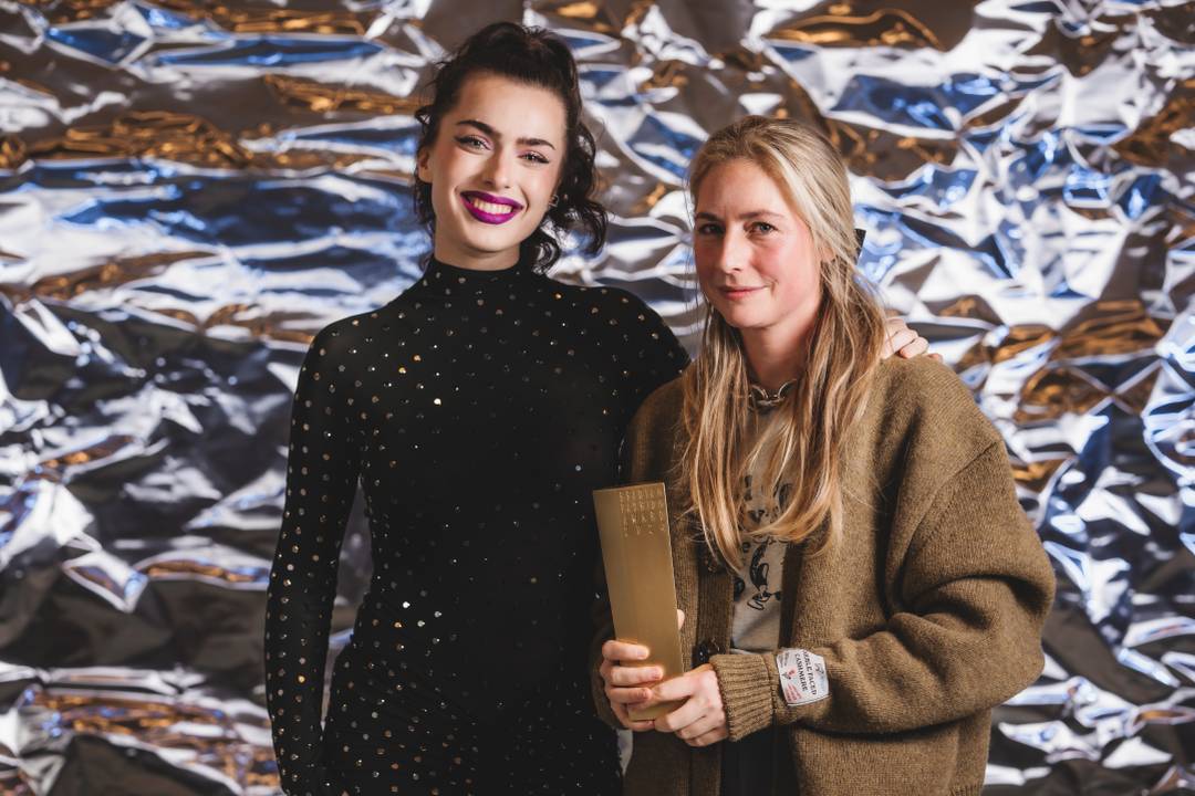 Meryll Rogge wint in 2024 de Designer of the Year Award van de Belgian Fashion Awards.