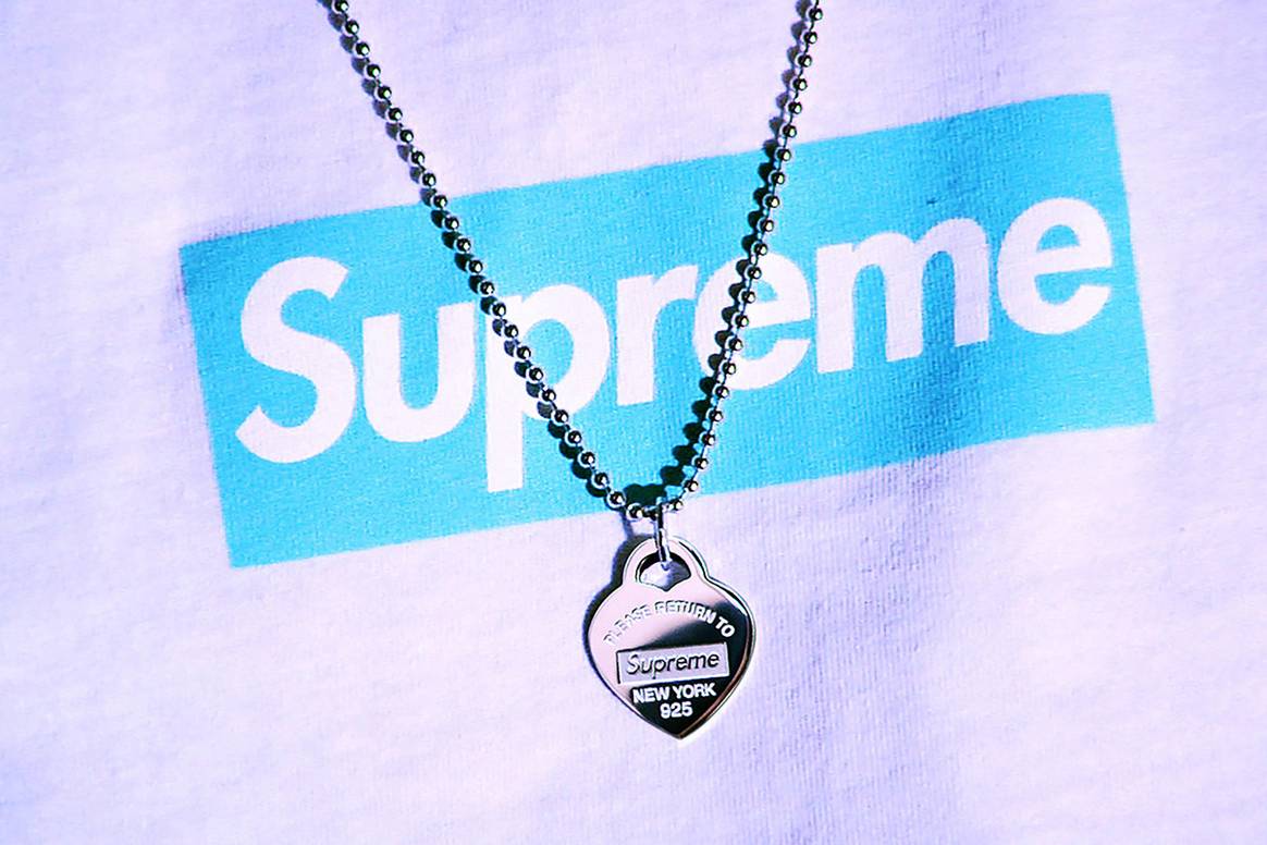 Photo Credits: Supreme/Tiffany & Co. Tiffany’s, página oficial.