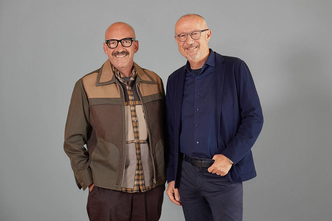 Photo Credits: Antonio Marras junto a Sandro Veronesi, fotografía de cortesía.