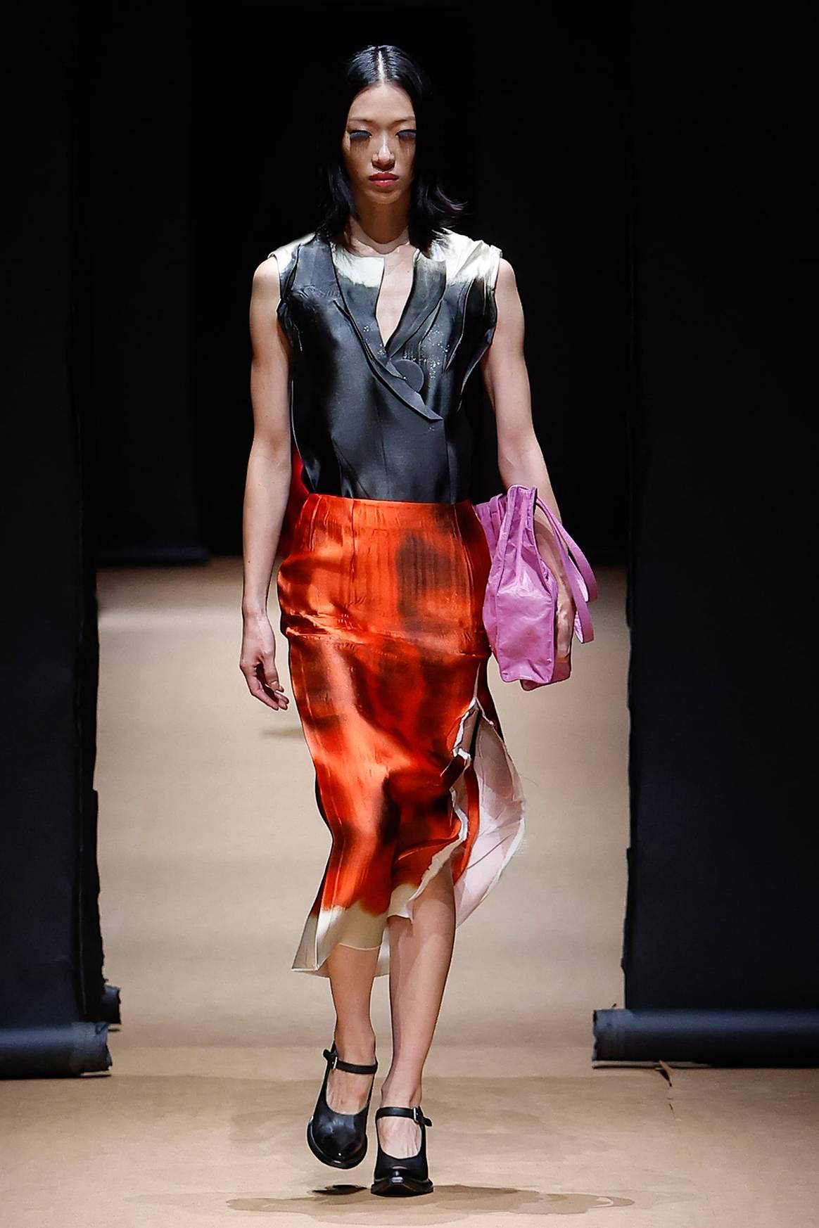Photo Credits: Prada, colección de mujer “Touch of Crude” para la temporada Primavera/Verano SS23. Prada, fotografía de cortesía.