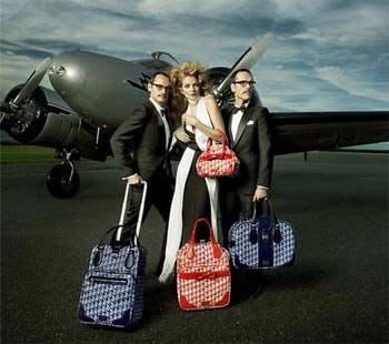 Samsonite shares fall at public offering