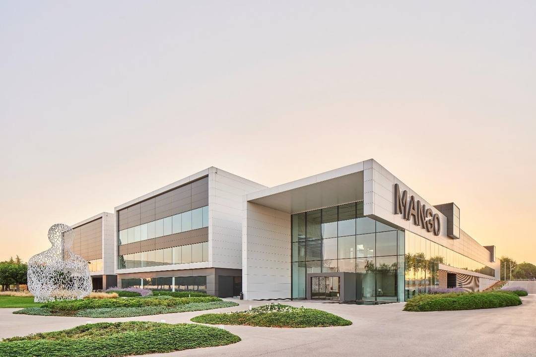 Sede central de Mango en Palau-solità i Plegamans, Barcelona (España).