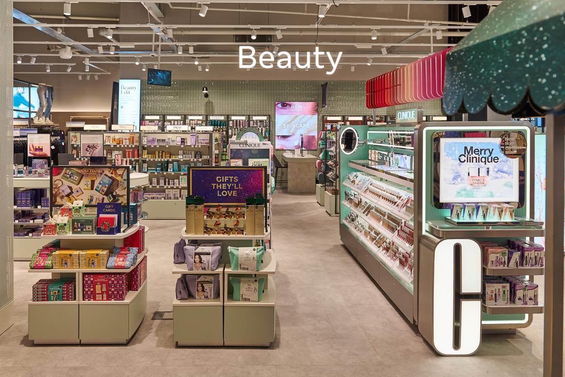 M&S Lakeside