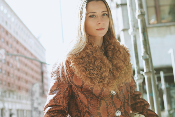 Top Fashion Influencer: Julia Corot Comil