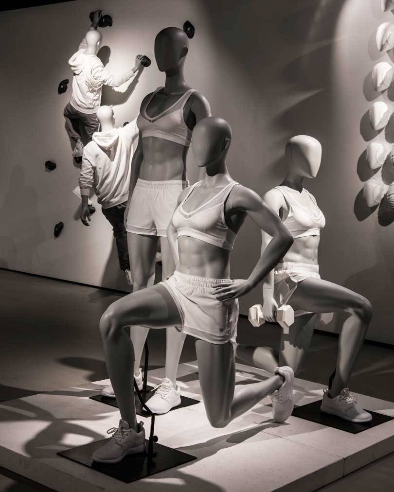 Kijken: Hans Boodt Mannequins 'sporty' showroom