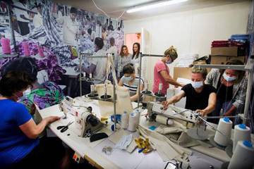 Dutch fashion retailers accused of paying 'starvation' wages