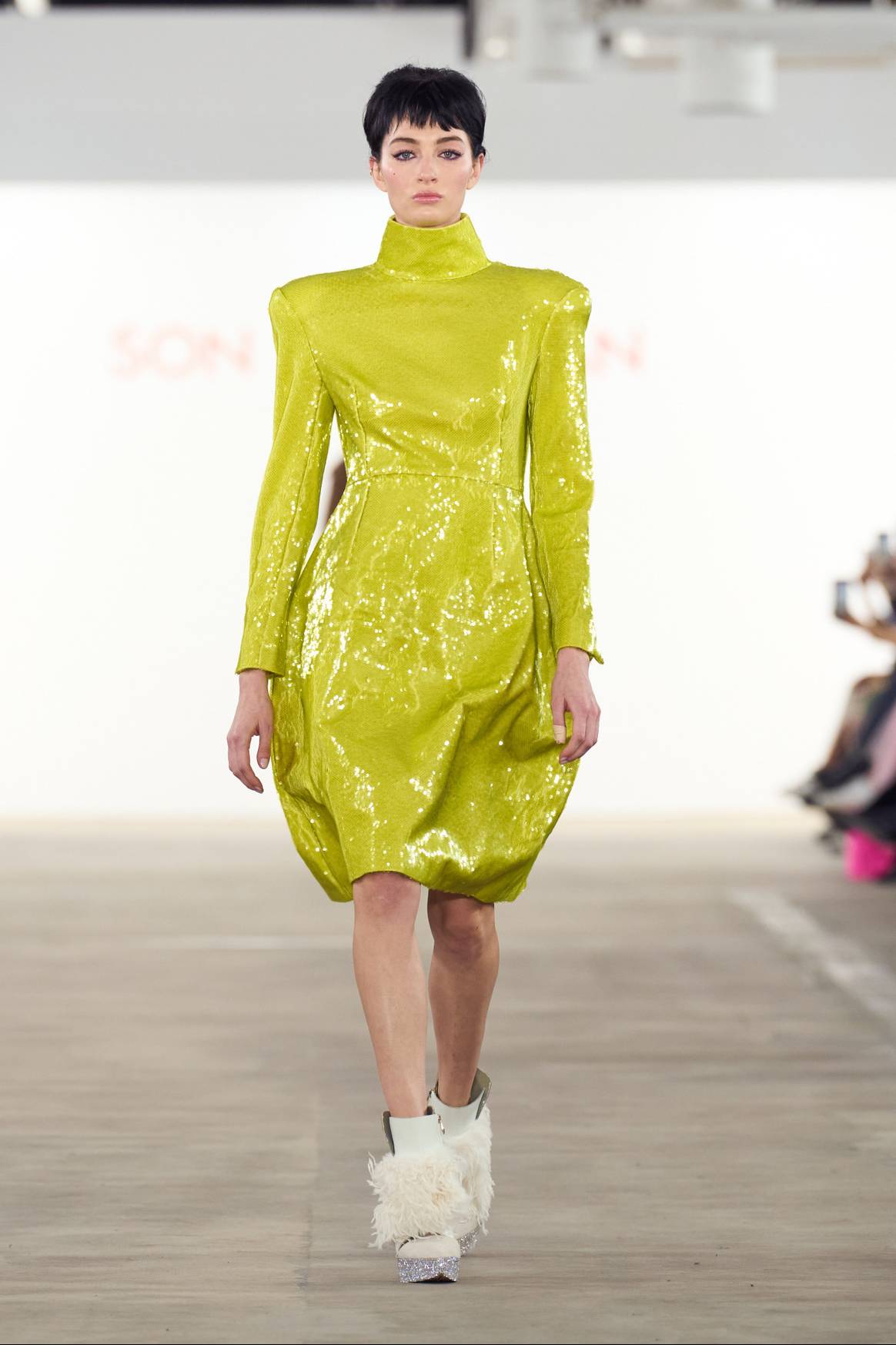 Golden Palm bei Son Jung Fan FW24/25.