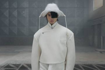 Vídeo: Colección FW22 de Sean Suen en la París Fashion Week Menswear