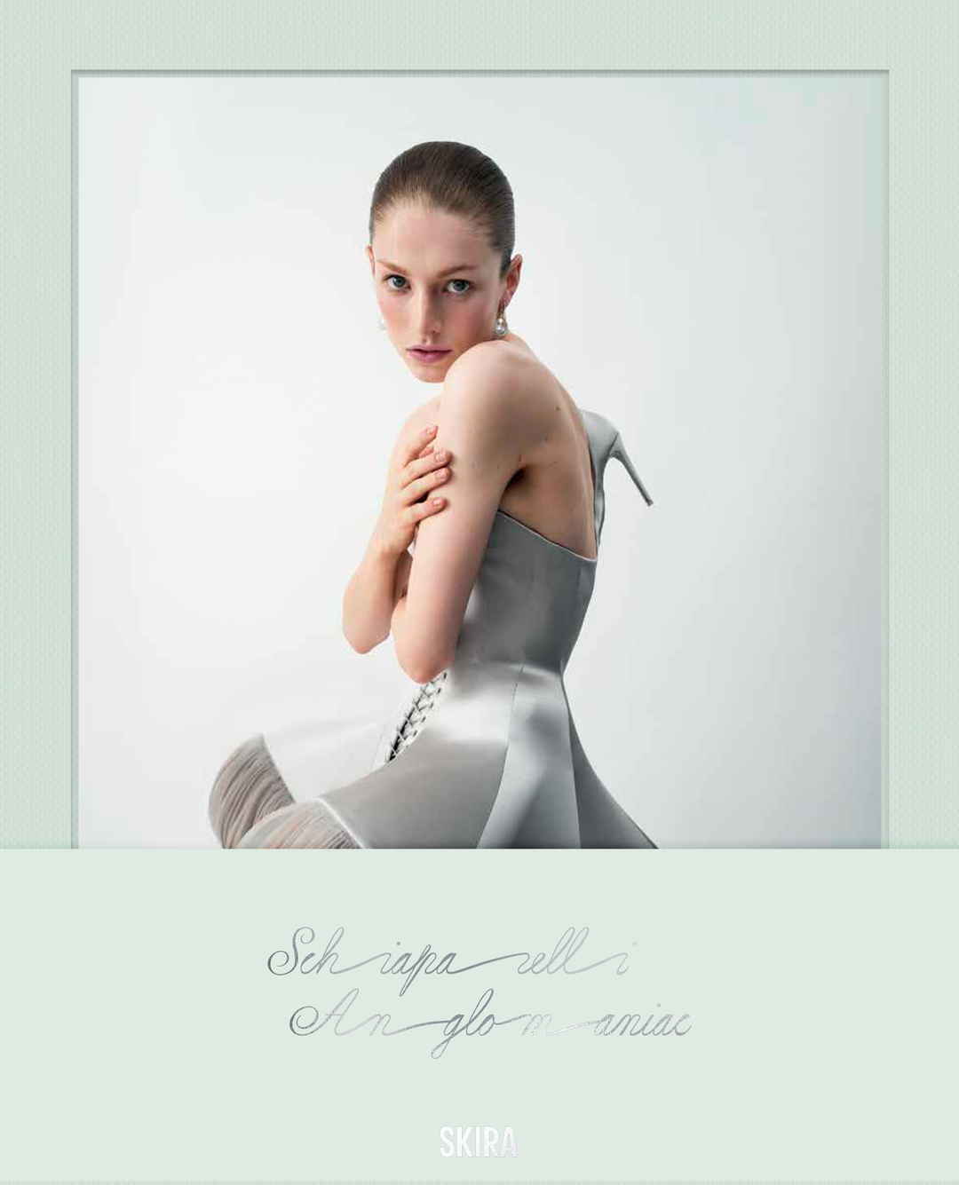 Schiaparelli Anglomaniac, copertina Tim Walker, Hunter Schafer, 2024.