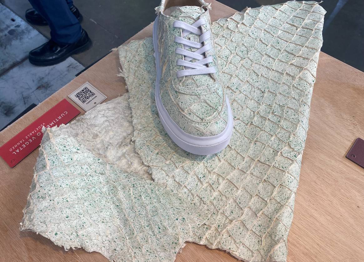 Skin from the Amazonian pirarucu fish presented at Inspiramais