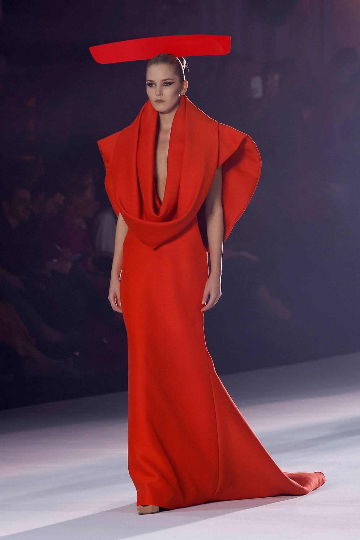 Desfile de Stéphane Rolland durante la Barcelona Bridal Night de BBFW, el 22 de abril de 2026 en Barcelona (España).