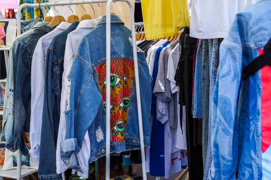 India's green fashion lovers switch to secondhand