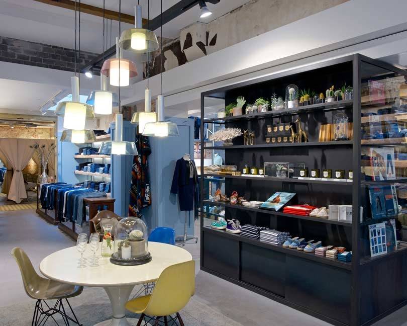 Independent Amsterdam: Tenue de Nîmes