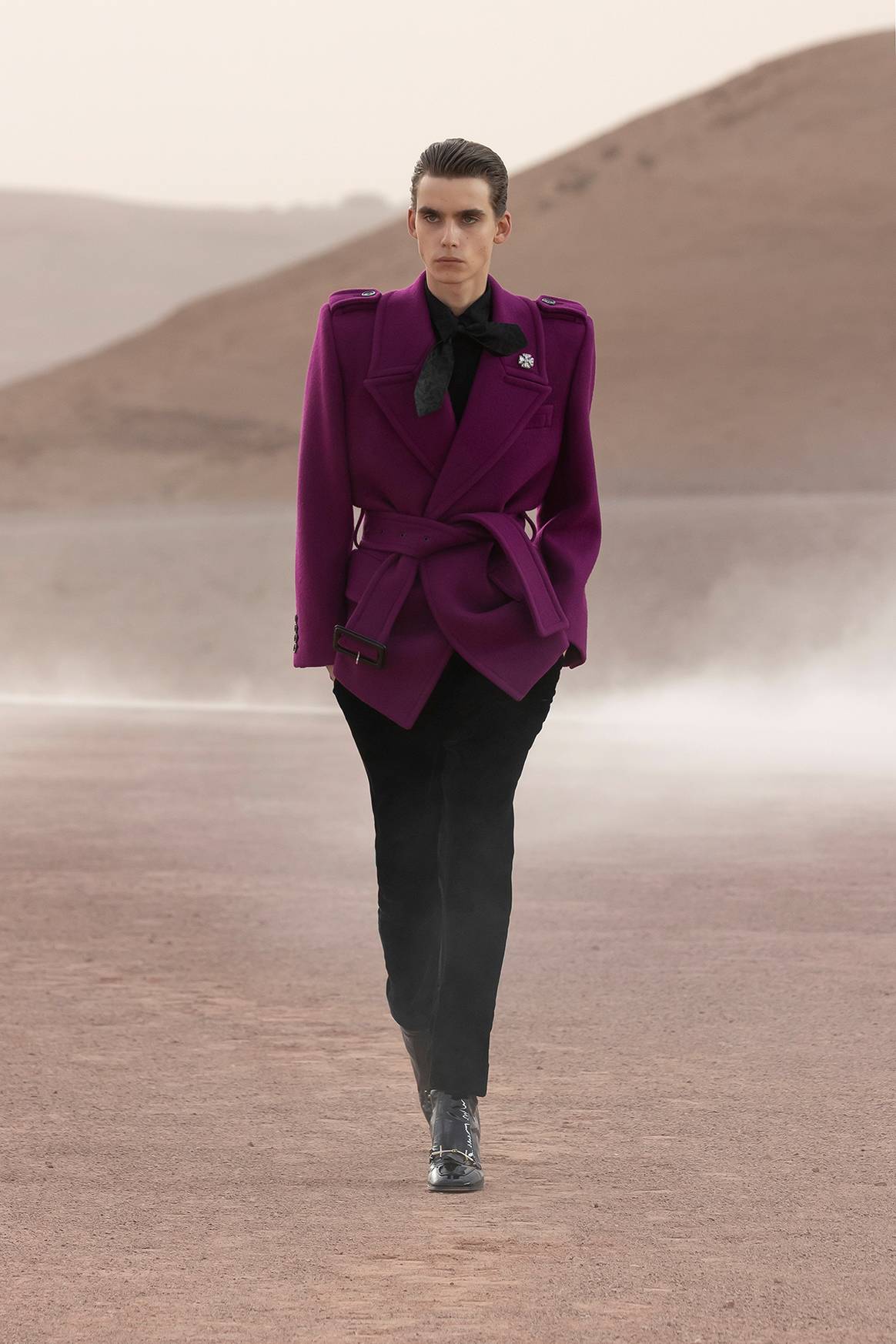 Photo Credits: Saint Laurent, colección masculina para la temporada Primavera/Verano SS23.