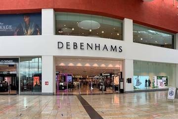 Boohoo покупает сеть универмагов Debenhams