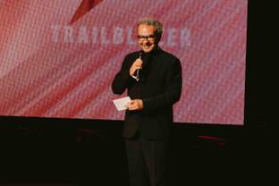 Remo Ruffini (Moncler) ha ritirato il Trailblazer award