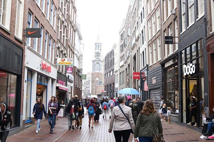Consumenten zijn gefrustreerd over fysiek winkelen