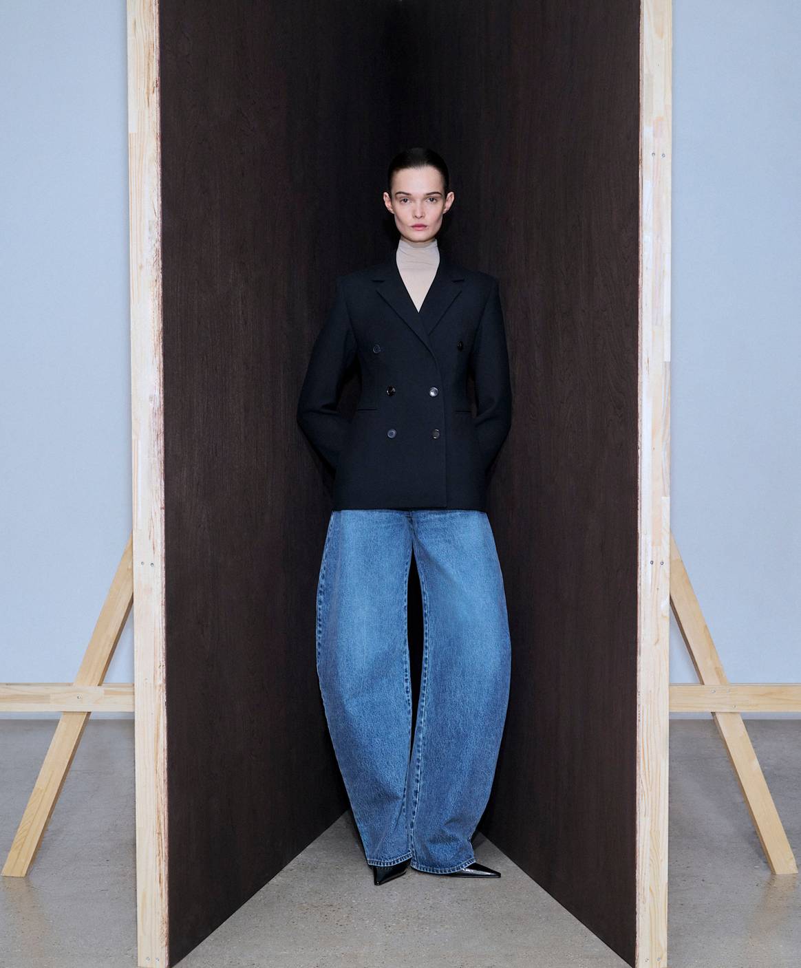 Barrel Jeans at Alaïa OFF26 - Resort Women