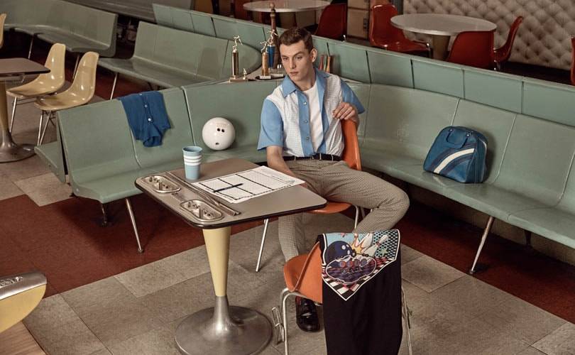 Lancement de la collection capsule exclusive M. Porter x Prada inspirée du bowling vintage.