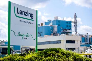 Lenzing debuteert fossielvrij productieproces van rekbare stoffen