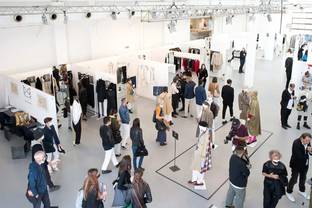 Milan Fashion Week toont werken van Indigenous ontwerpers