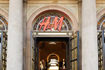 H&M ajusta sus estructuras en España: ERE sobre 1.100 trabajadores y cierre de 30 tiendas