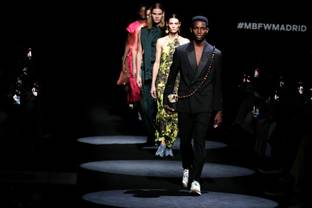 Pablo Erroz lleva Colombia a MBFW Madrid, con una colección circular hecha de residuos de café