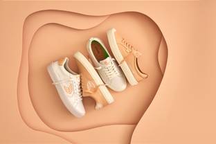 Cariuma collaborates with Pantone to celebrate ‘Peach Fuzz’