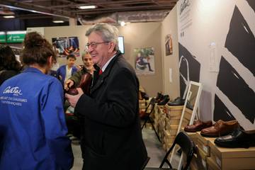  Jean-Luc Mélenchon échange avec les patrons au salon du Made in France