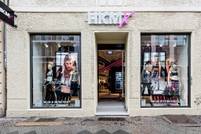 En Imágenes: Hunkemöller abre su primera tienda de ropa deportiva HKMX en Berlín