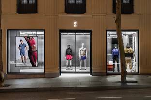 On abre su primera tienda en España