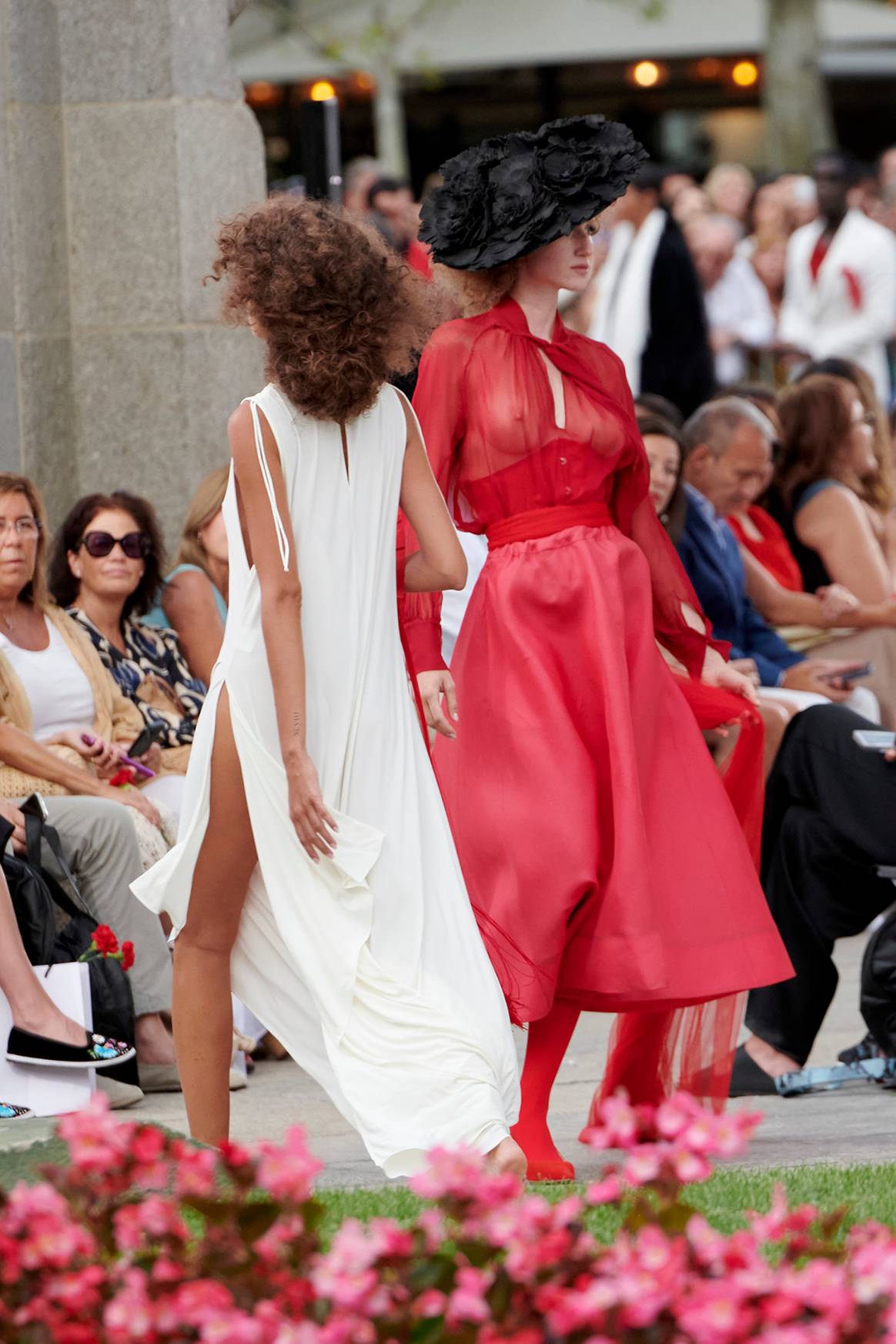 Desfile inaugural en la Puerta de Alcalá de Madrid es Moda, el sábado 7 de septiembre de 2024 en Madrid (España).