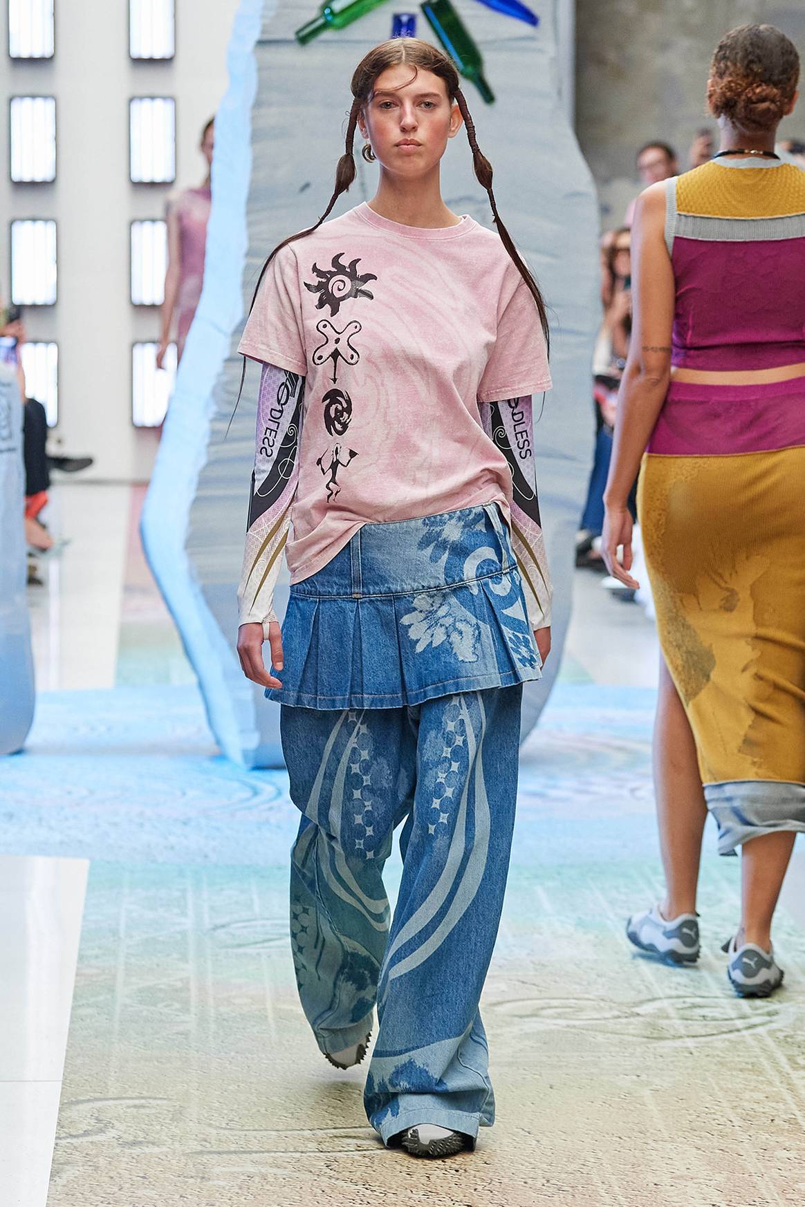 Paolina Russo, desfile de presentación de su colección Primavera/Verano SS24 en la Copenhagen Fashion Week.