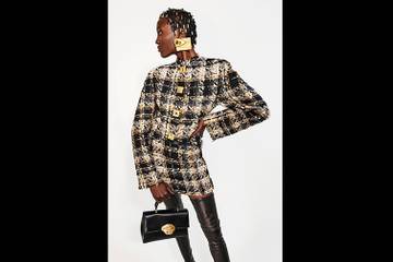 Video: herfst/winter 2021 collectie van Schiaparelli