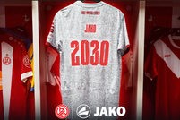 Jako und Rot-Weiss Essen verlängern Zusammenarbeit
