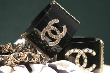 Luxury goods to see slowdown in 2016