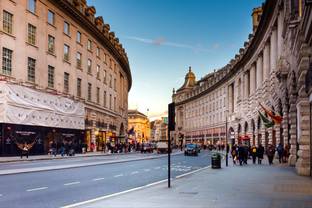 Rail strikes knock UK retail footfall recovery