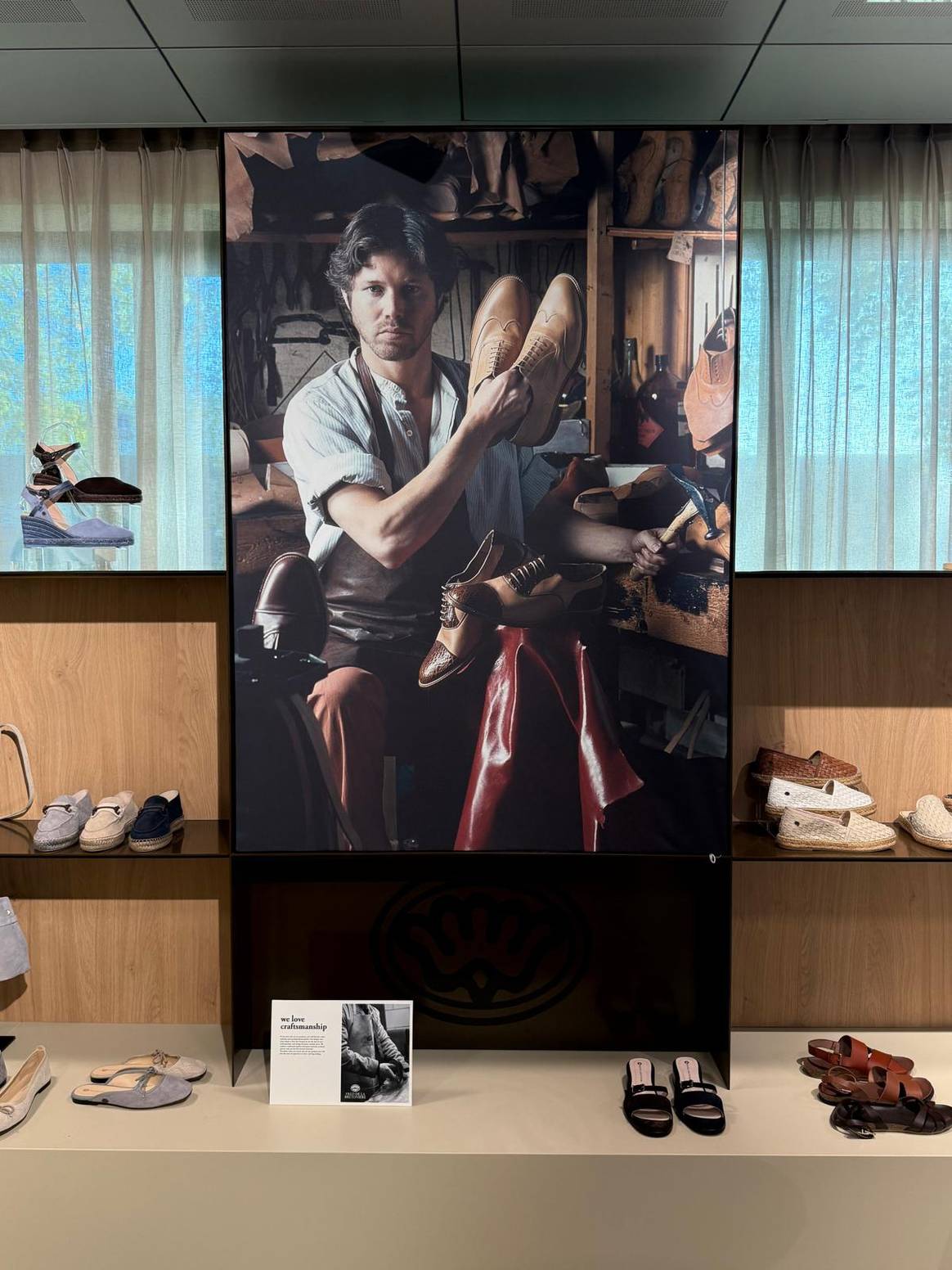 Meike Schultz, marketingmanager FreSh: ‘Aan één paar schoenen werken ...